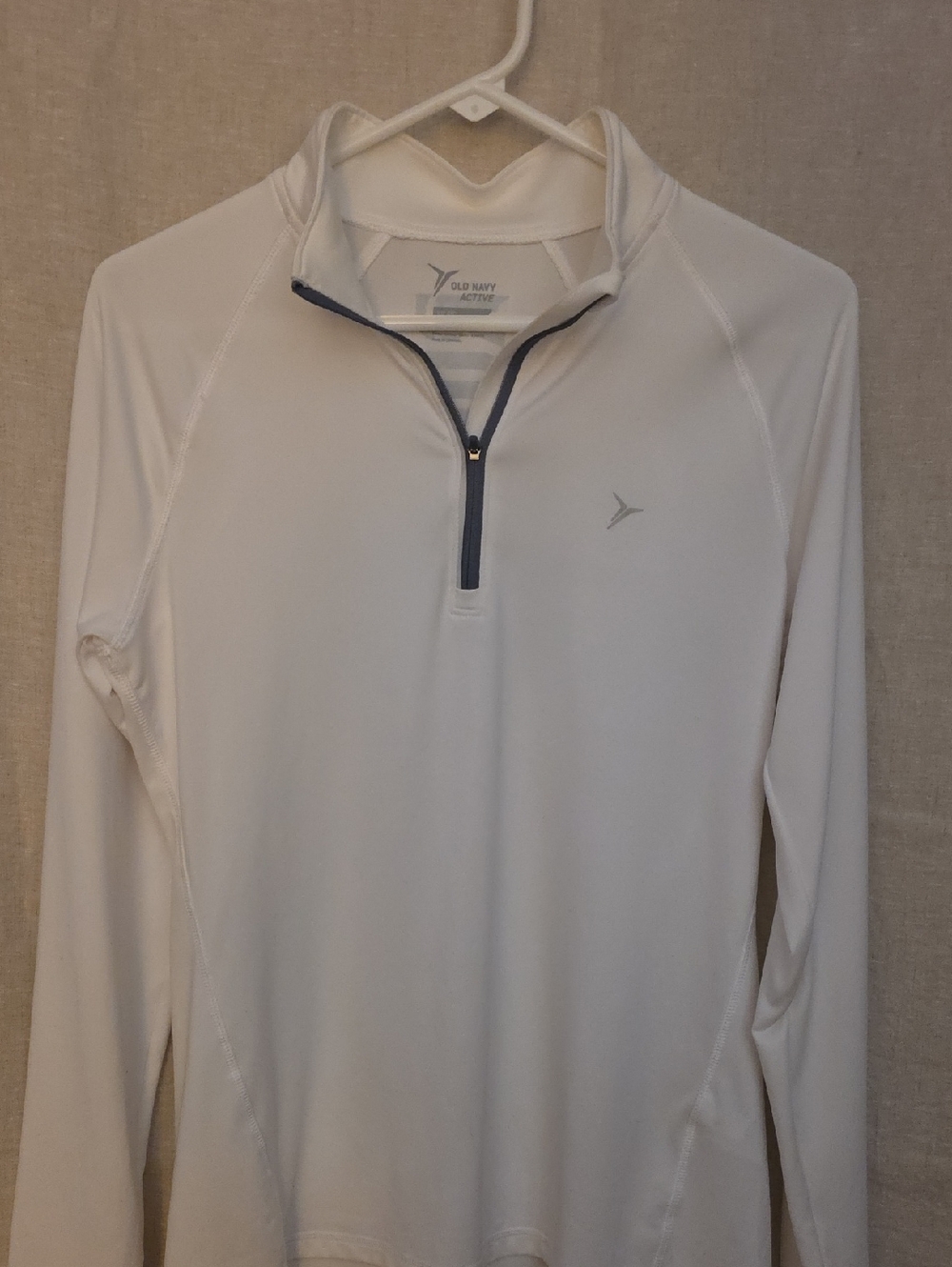 Old Navy White Quarter-Zip Performance Pullover